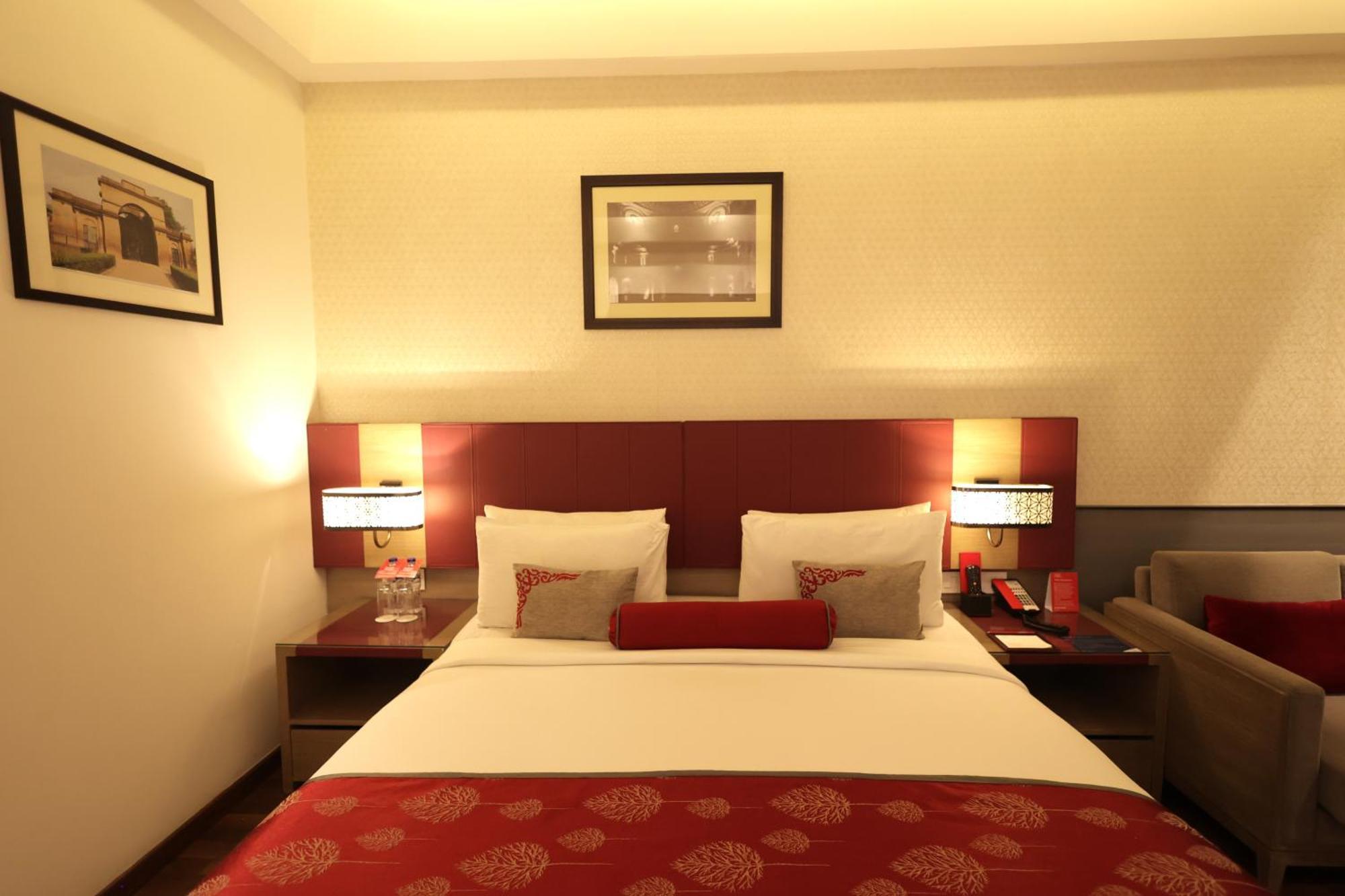 Ramada Plaza By Wyndham Lucknow Otel Dış mekan fotoğraf