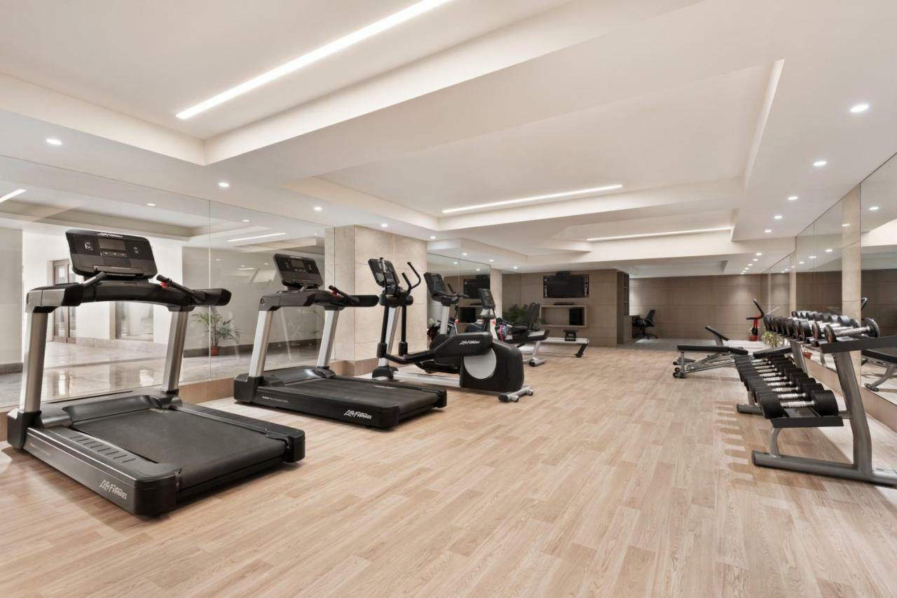 Ramada Plaza By Wyndham Lucknow Otel Dış mekan fotoğraf